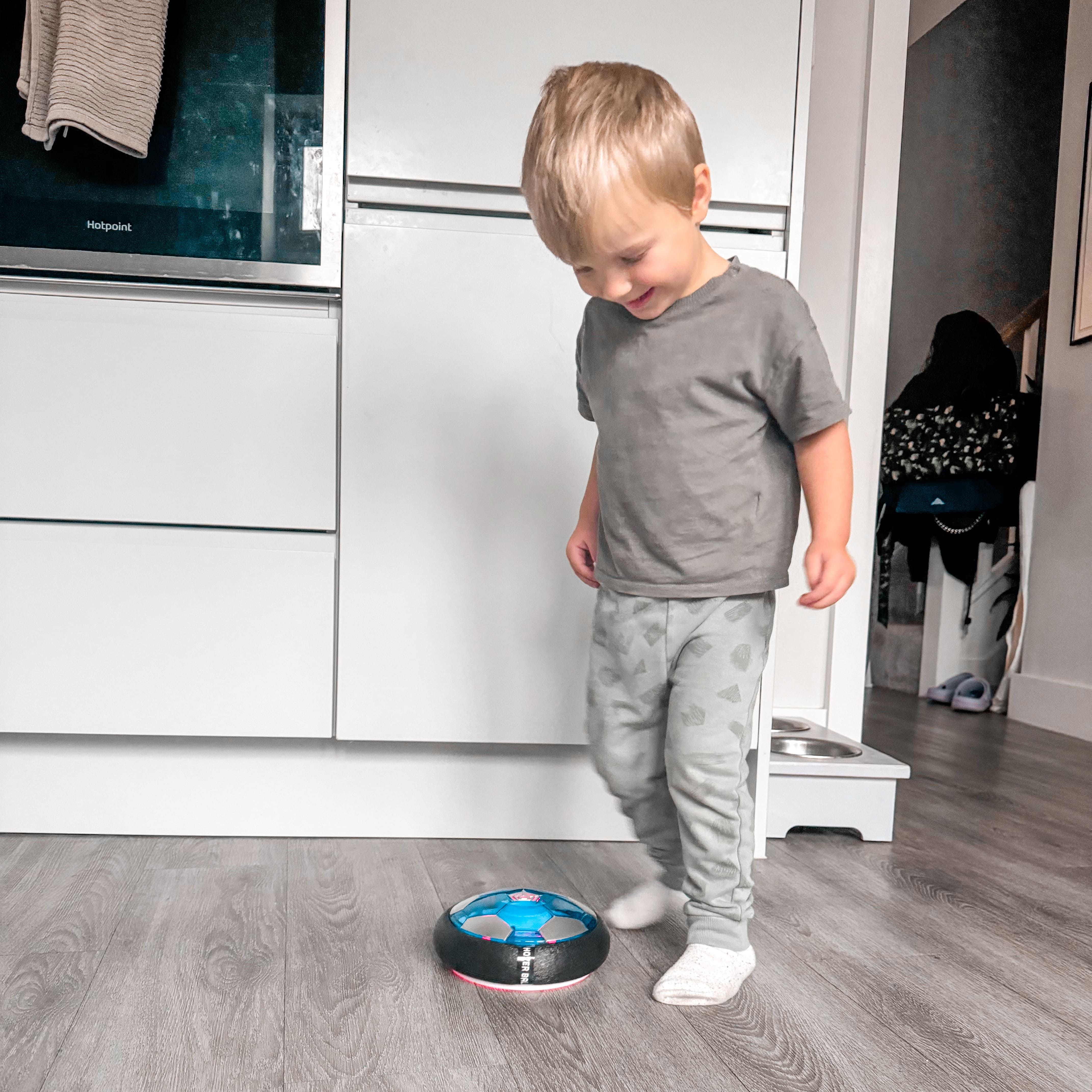 HoverKick elektrisch voetbalspeelgoed | interactief speelplezier voor kinderen binnenshuis