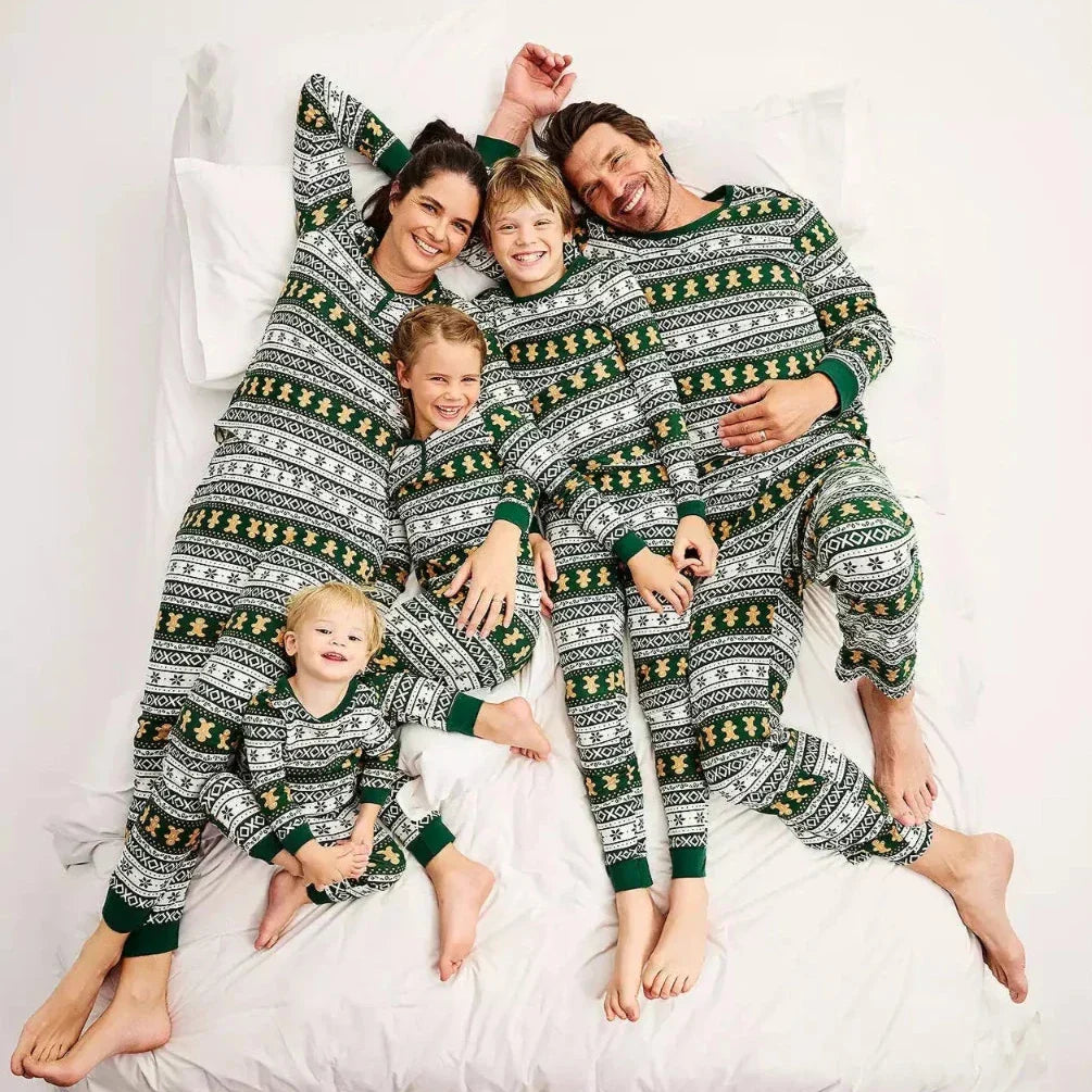 Groene Peperkoek Bijpassende Familie Kerst Pyjama's | Inclusief Pyjama's voor Volwassenen, Kinderen & Honden