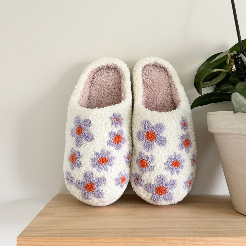 BloomStep Huisschoenen – Comfortabele Slippers met Bloemenpatroon & Antislipzool