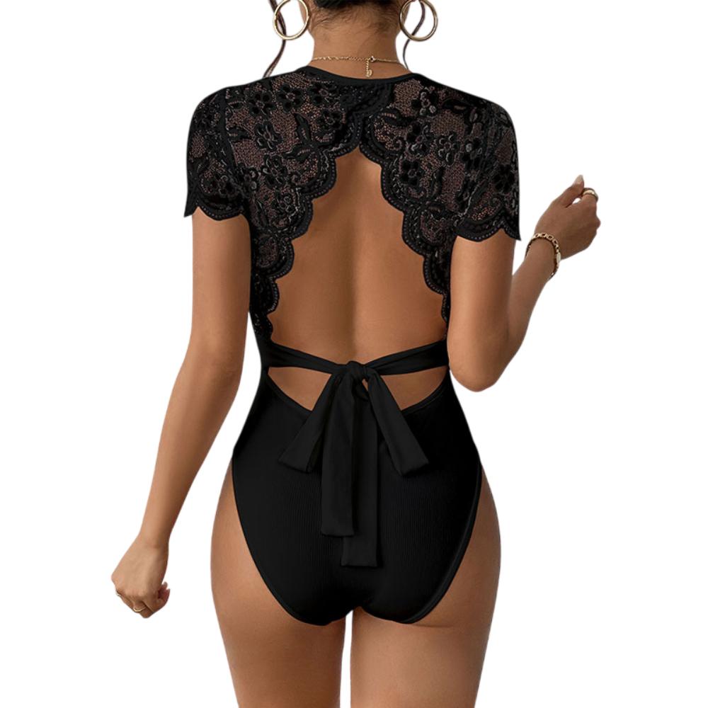 Elegante Rugloze Kanten Bodysuit Thong voor Vrouwen - Korte Mouw Zwart of Wit