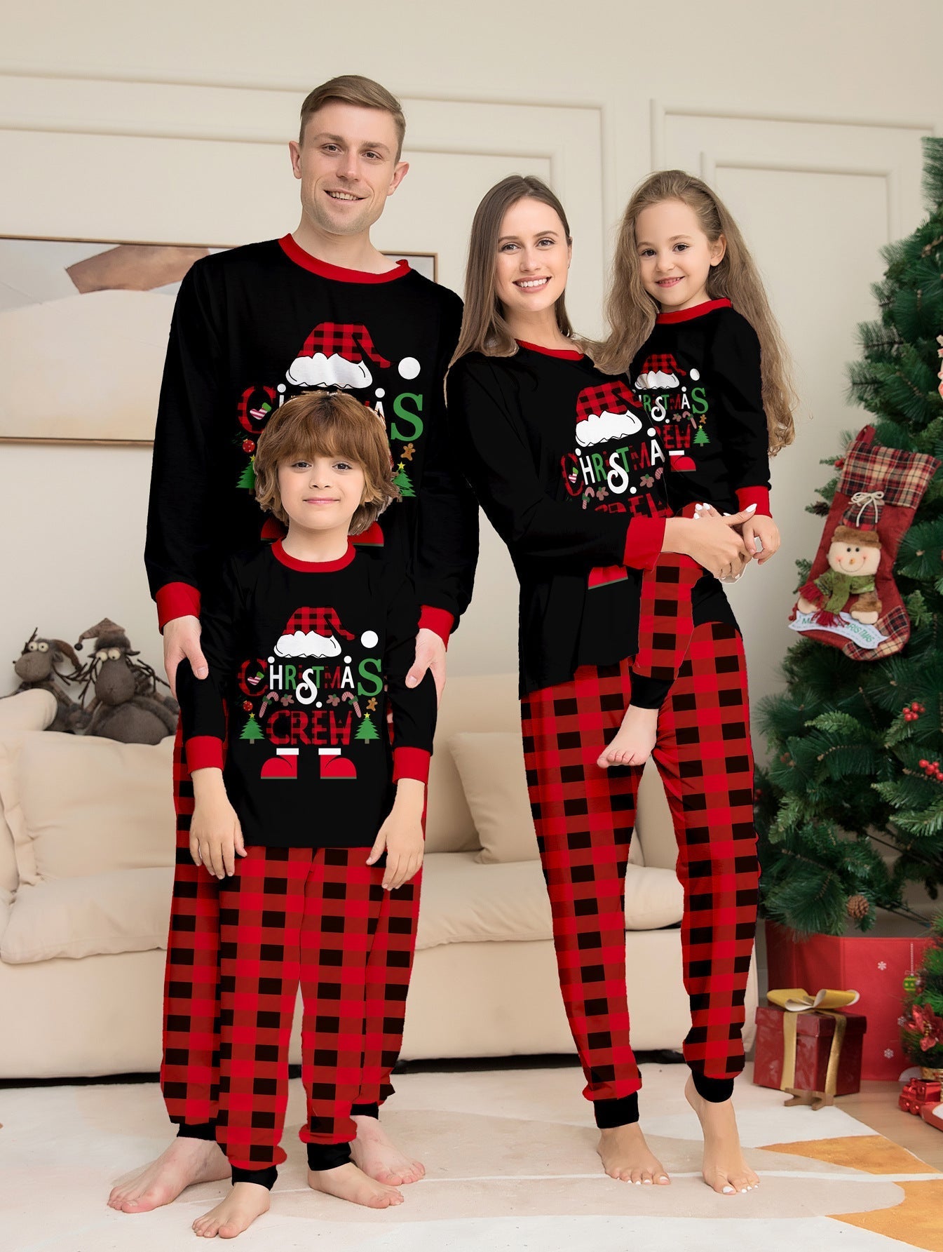 Santa Hoed Ruit Matching Familie Kerst Pyjama's | Volwassenen, Kinderen & Hond Pyjama's