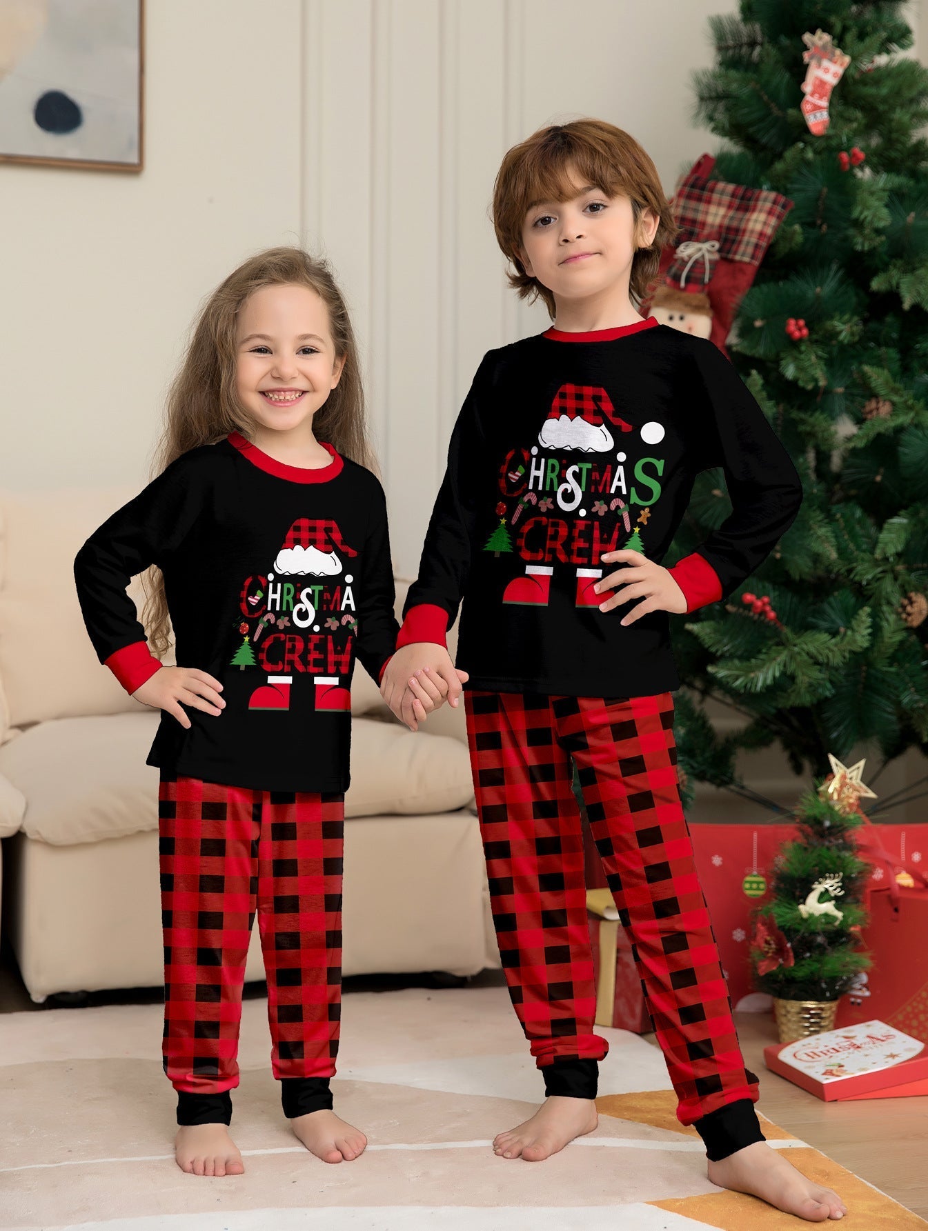 Santa Hoed Ruit Matching Familie Kerst Pyjama's | Volwassenen, Kinderen & Hond Pyjama's