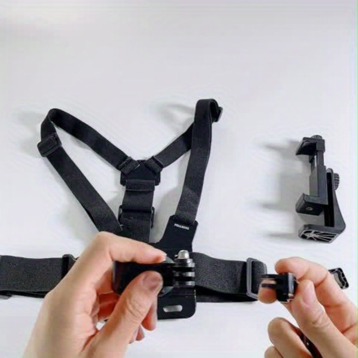 Verstelbare Handsfree Borstband voor Comfortabel Filmen en Fotografie – Veilige Telefoonhouder voor Smartphones en Actiecamera's