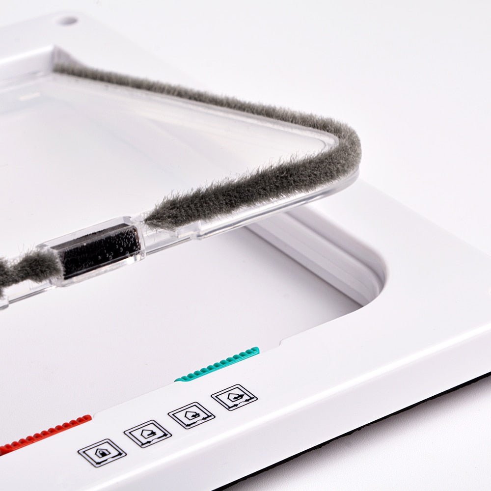 SafeFold - Veelzijdige Vouwdeur met 4-Weg Kattenluik & Veiligheidssluiting