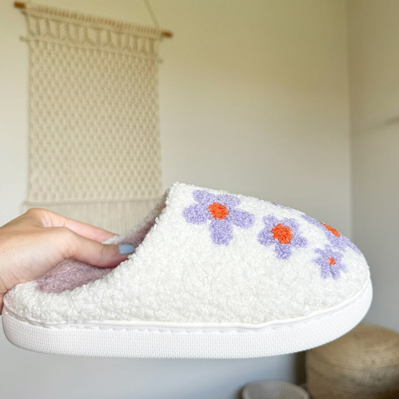 BloomStep Huisschoenen – Comfortabele Slippers met Bloemenpatroon & Antislipzool