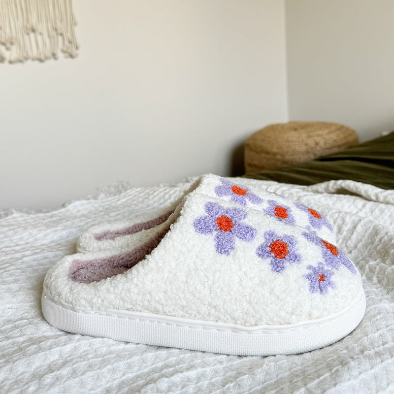 BloomStep Huisschoenen – Comfortabele Slippers met Bloemenpatroon & Antislipzool