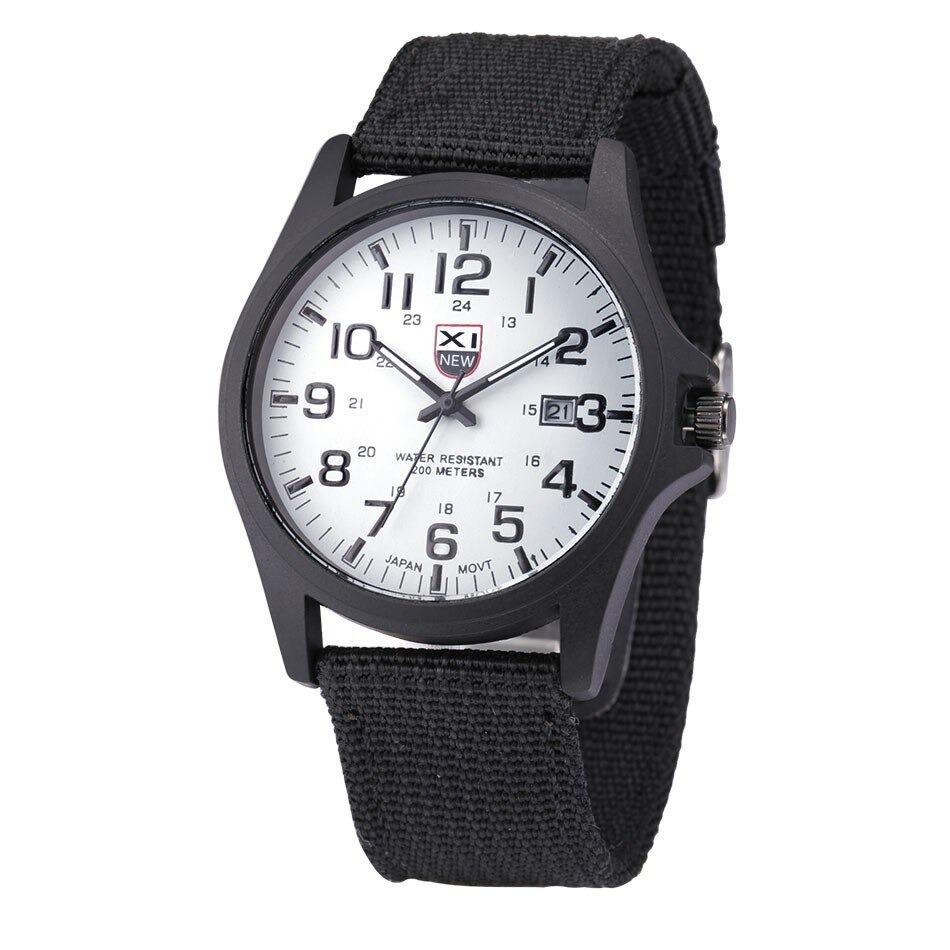 Militaire Stijl Robuuste Horloge met Verlichte Wijzerplaat, Waterdicht, Stopwatch en Datumweergave