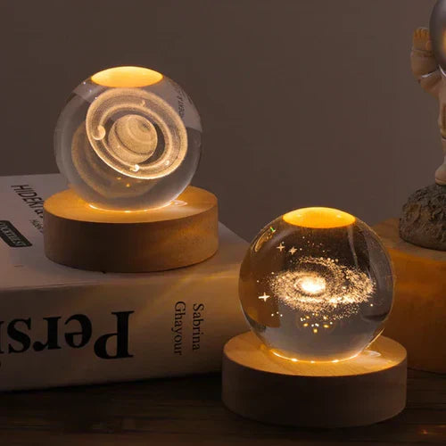 AstroGlobe 3D Lamp – Bolvormige Houten Tafel lamp met Warm-LED Licht en Planetenontwerp