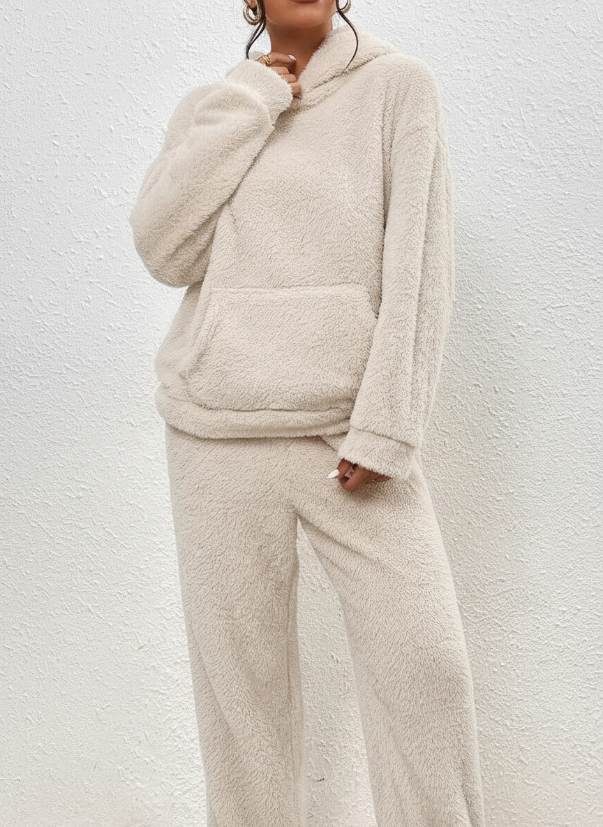 CozyTeddy Lounge Set – Warme Hoodie en Broek van Zachte Teddy-Stof met Kängurutas