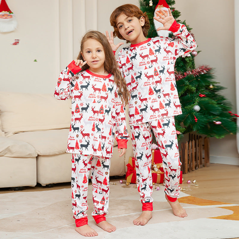 Kerst Rendier Print Bijpassende Familie Kerst Pyjama's | Volwassenen, Kinderen & Hond Pyjama's