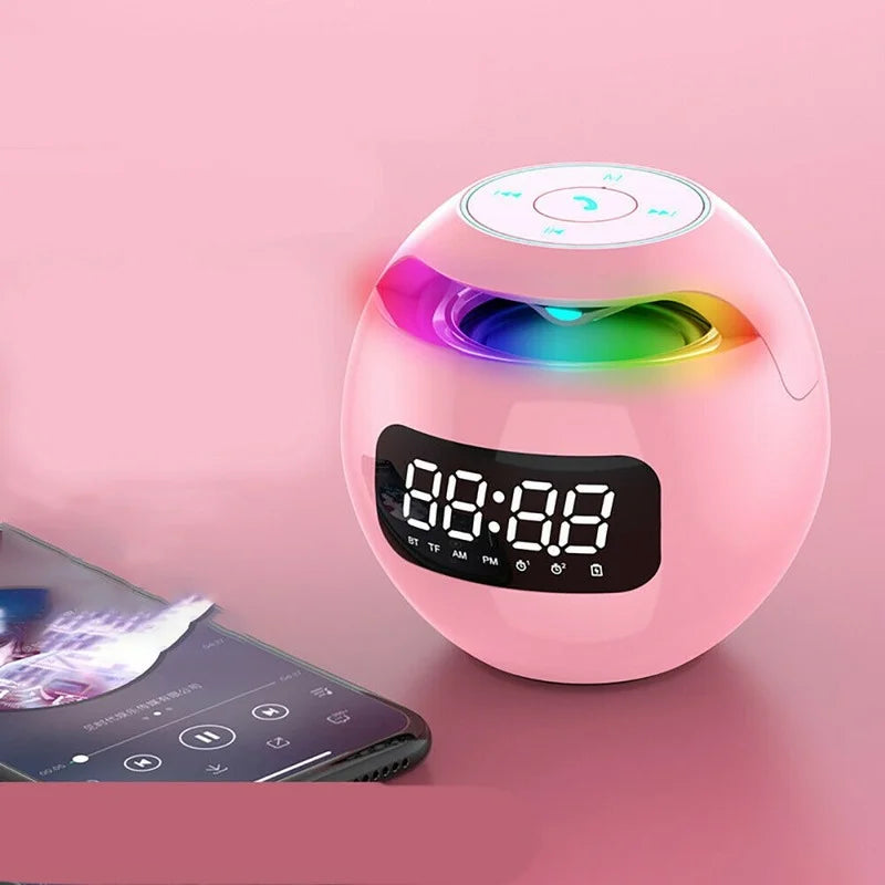 Multifunctionele Bluetooth Alarmklok Speaker met LED-display en Kleurrijke Nachtlamp – 2200mAh Batterij