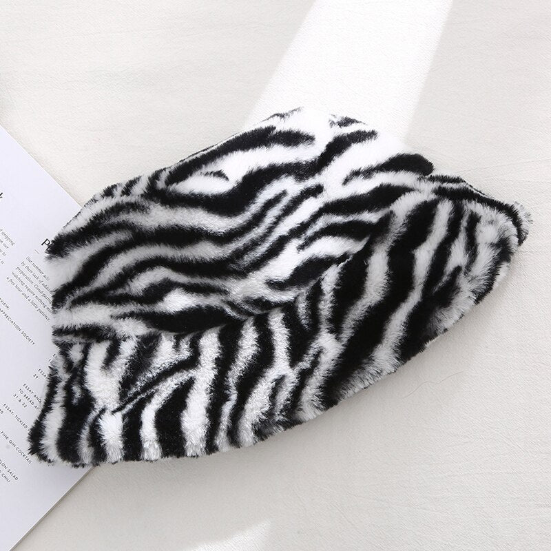 Fluweelzachte Wintermuts Luxe Pluche – Warme Unisex Bucket Hat voor Koude Dagen