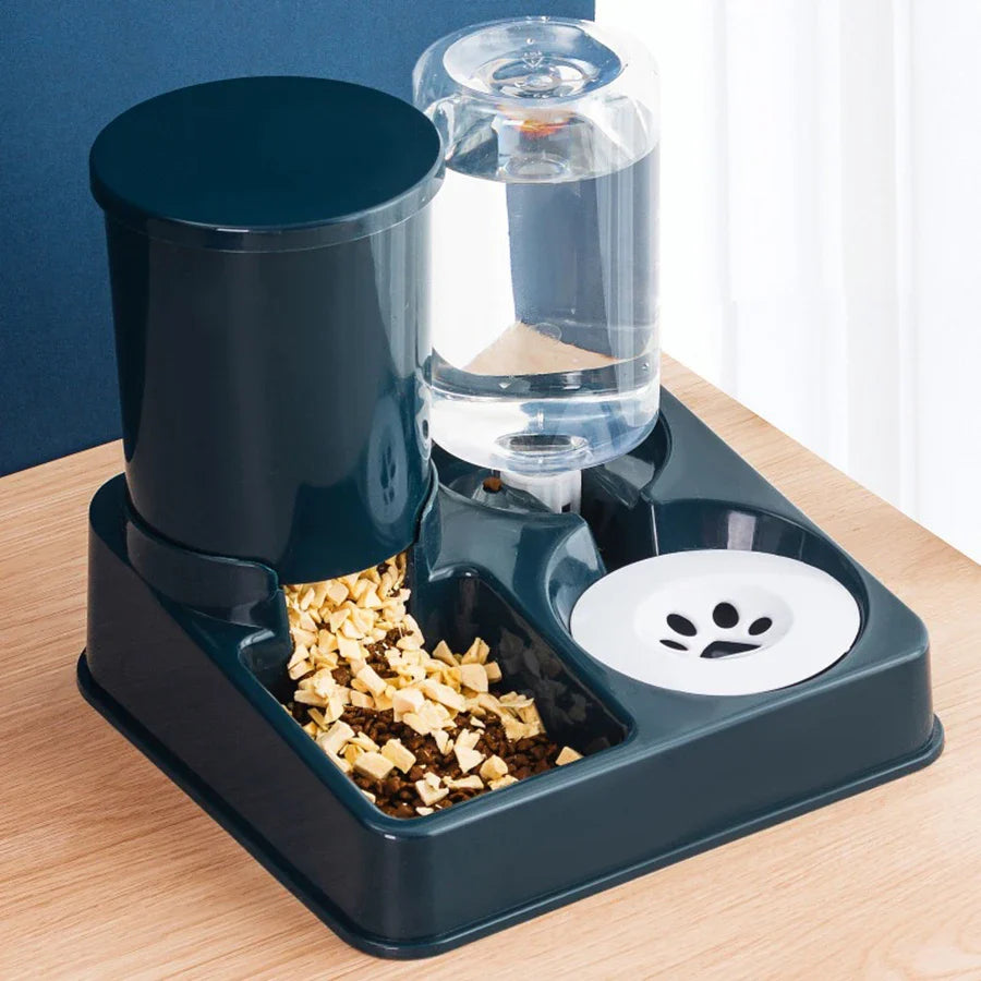 Kattenvoerstation FeloFlow Duo | 2-in-1 Automaat met Schuin Ontwerp | Gravitatie-Voederautomaat & Waterdispenser | Voor katten & kleine honden
