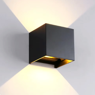 LuxeLumen Waterdichte Wandlamp | Verstelbare stralingshoek voor optimale verlichting