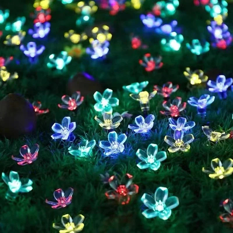 LuxeLumen Tuinbloem | Elegante zonne-energie verlichting voor een betoverende tuin