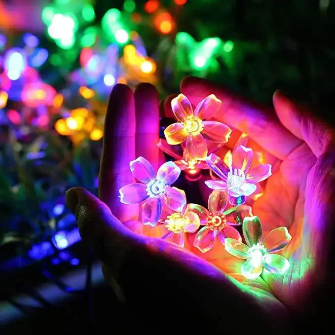 LuxeLumen Tuinbloem | Elegante zonne-energie verlichting voor een betoverende tuin