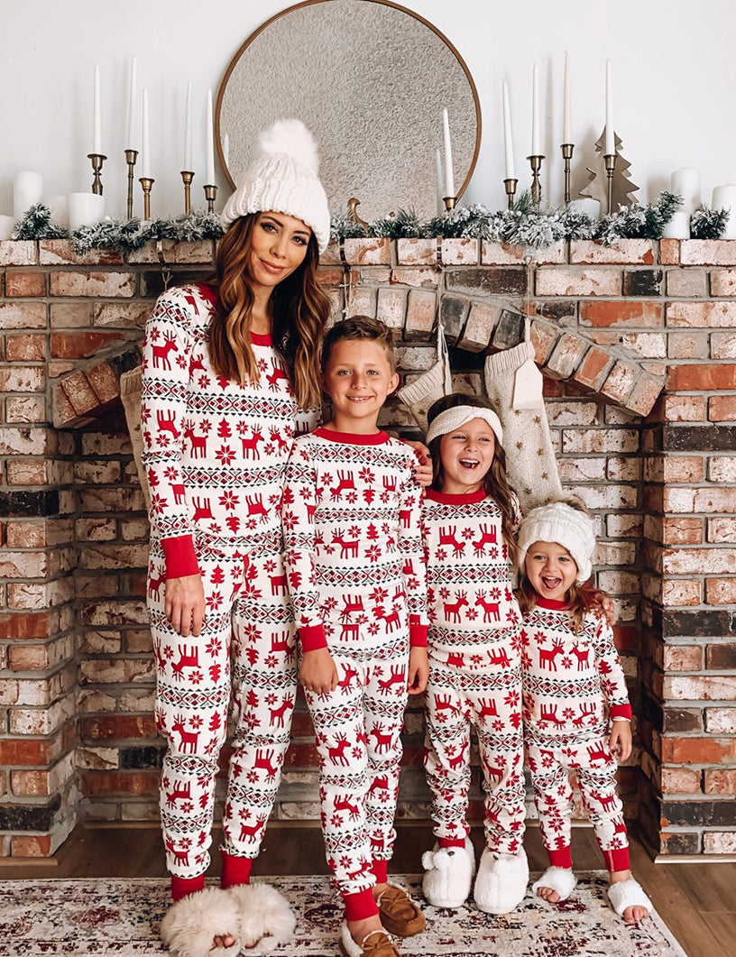 Kerst Hert Bijpassende Familie Kerst Pyjama's - Honden Pyjama Inclusief