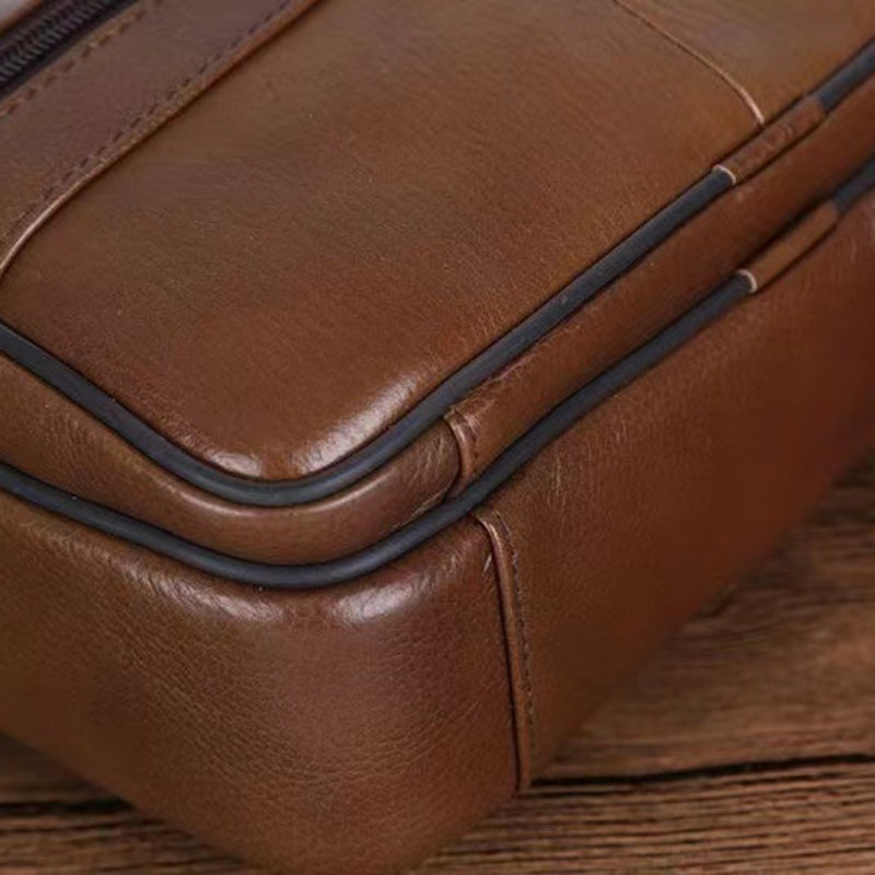 Leder Heren Schoudertas – Ruime Rundlederen Tas met Verstelbare Band